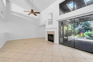 131 Gleneagles Dr, Niceville, FL 32578 - Photo 7