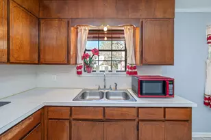 205 Florence Dr, Defuniak Springs, FL 32433 - Photo 13