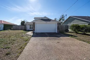 5318 Peppertree Ct, Panama City, FL 32404 - Photo 1