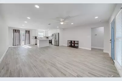 5318 Peppertree Court, Panama City, FL 32404 - Photo 5