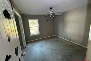 9030 Deer Ln, Navarre, FL 32566 - Photo 3