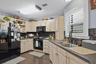 825 Country Club Dr, Defuniak Springs, FL 32435 - Photo 27