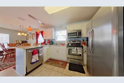 8436 Gulf Boulevard #UNIT 511, Navarre, FL 32566 - Photo 9