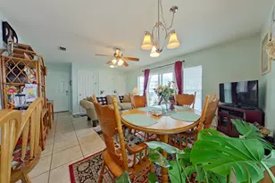 8436 Gulf Blvd, Navarre, FL 32566 - Photo 7