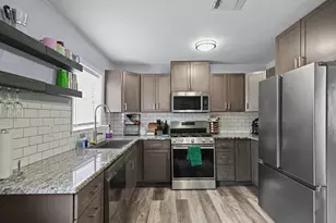 206 Jones Ave, Niceville, FL 32578 - Photo 5