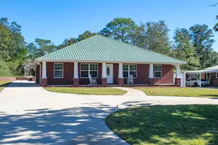 21 Blenheim Rd, Shalimar, FL 32579 - Photo 1