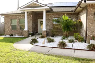 2 W Casa Loma Dr W, Mary Esther, FL 32569 - Photo 1