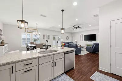 1301 E 8th Street E, Lynn Haven, FL 32444 - Photo 13