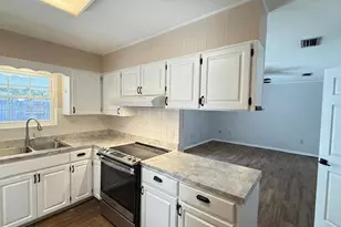 35 James Dr, Shalimar, FL 32579 - Photo 5