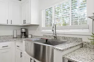 549 Shadow Ln, Freeport, FL 32439 - Photo 11