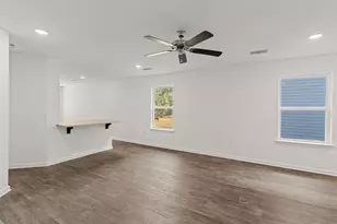 545 Earl Godwin Rd, Freeport, FL 32439 - Photo 9