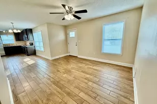 218 W Walker Circle Circle W, Crestview, FL 32539 - Photo 3