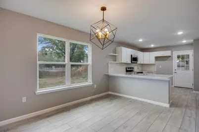 749 Amos Street, Crestview, FL 32539 - Photo 5