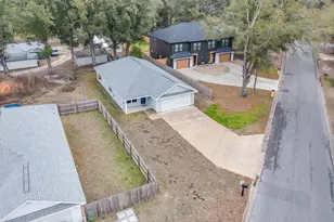 749 Amos St, Crestview, FL 32539 - Photo 19