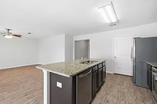 727 Widgeon Wy, Crestview, FL 32539 - Photo 5