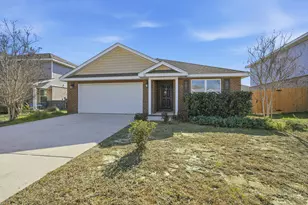 727 Widgeon Wy, Crestview, FL 32539 - Photo 1