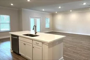 1023 Coastal Breeze Dr, Freeport, FL 32439 - Photo 3