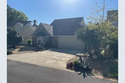 810 Fairway Lakes Drive, Niceville, FL 32578 - Photo 1