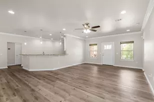 6437 Amanda Ct, Crestview, FL 32536 - Photo 9