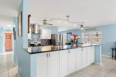 676 NE Merioneth Drive NE, Fort Walton Beach, FL 32547 - Photo 9