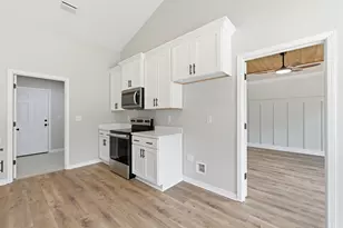 3201 Liz Ct, Crestview, FL 32539 - Photo 11