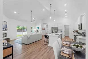 423 Arrowwood Blvd, Freeport, FL 32439 - Photo 13