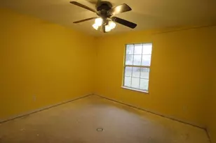 326 Riverchase Blvd, Crestview, FL 32536 - Photo 9