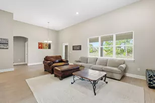 334 Tournament Ln, Freeport, FL 32439 - Photo 3