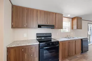 265 E Michaelangelo Road E, Defuniak Springs, FL 32433 - Photo 9