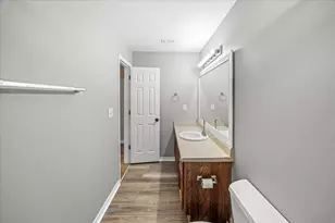 924 Emily Cir, Fort Walton Beach, FL 32547 - Photo 9