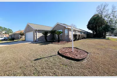 1958 Chesapeake Ridge, Fort Walton Beach, FL 32547 - Photo 3