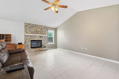 503 Hillview Circle, Crestview, FL 32536 - Photo 5