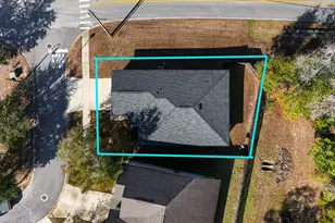 9 Laurel Oaks Dr, Freeport, FL 32439 - Photo 1