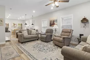 9 Laurel Oaks Dr, Freeport, FL 32439 - Photo 11