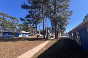 1925 Esplanade St, Navarre, FL 32566 - Photo 3