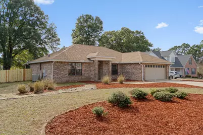 609 W Lynn Brook W, Crestview, FL 32539 - Photo 5