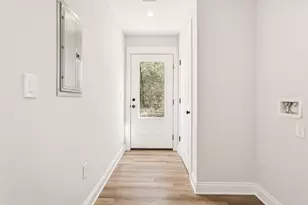 565 W Violet Ln W, Defuniak Springs, FL 32433 - Photo 11