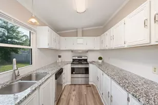 4625 Canary Way, Crestview, FL 32539 - Photo 11