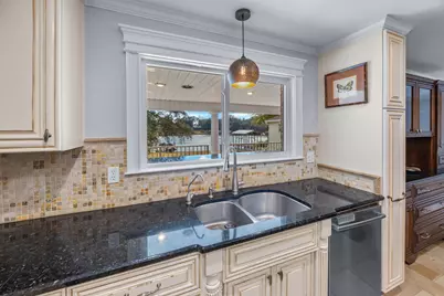 640 W Sunset Boulevard W, Fort Walton Beach, FL 32547 - Photo 17