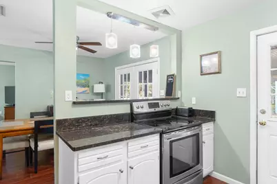 105 SW Cedar Avenue SW, Fort Walton Beach, FL 32548 - Photo 13