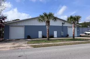 42 SE Tupelo Ave SE, Fort Walton Beach, FL 32548 - Photo 1