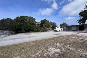 42 SE Tupelo Ave SE, Fort Walton Beach, FL 32548 - Photo 17