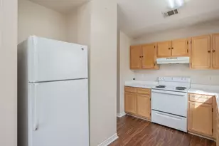 423 Northview Ln, Crestview, FL 32536 - Photo 11