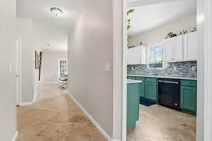 2457 S Lakeview Dr S, Crestview, FL 32536 - Photo 9