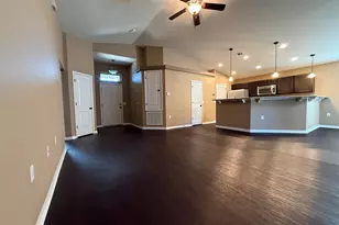 233 Croft Cir, Crestview, FL 32536 - Photo 3