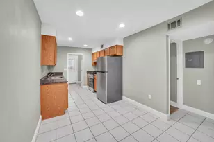 310 N Cedar Ave N, Niceville, FL 32578 - Photo 11