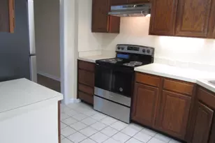 800 Bay Dr, Niceville, FL 32578 - Photo 3