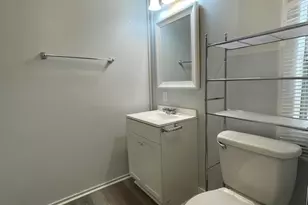 909 A Mapoles St, Crestview, FL 32536 - Photo 9