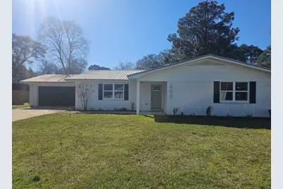 600 Burgundy Lane, Fort Walton Beach, FL 32547 - Photo 1