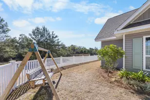 110 Cornelia St, Freeport, FL 32439 - Photo 7